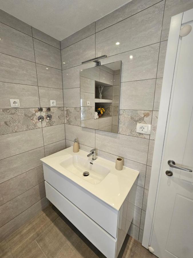 Apartman Eli Supetar Luaran gambar