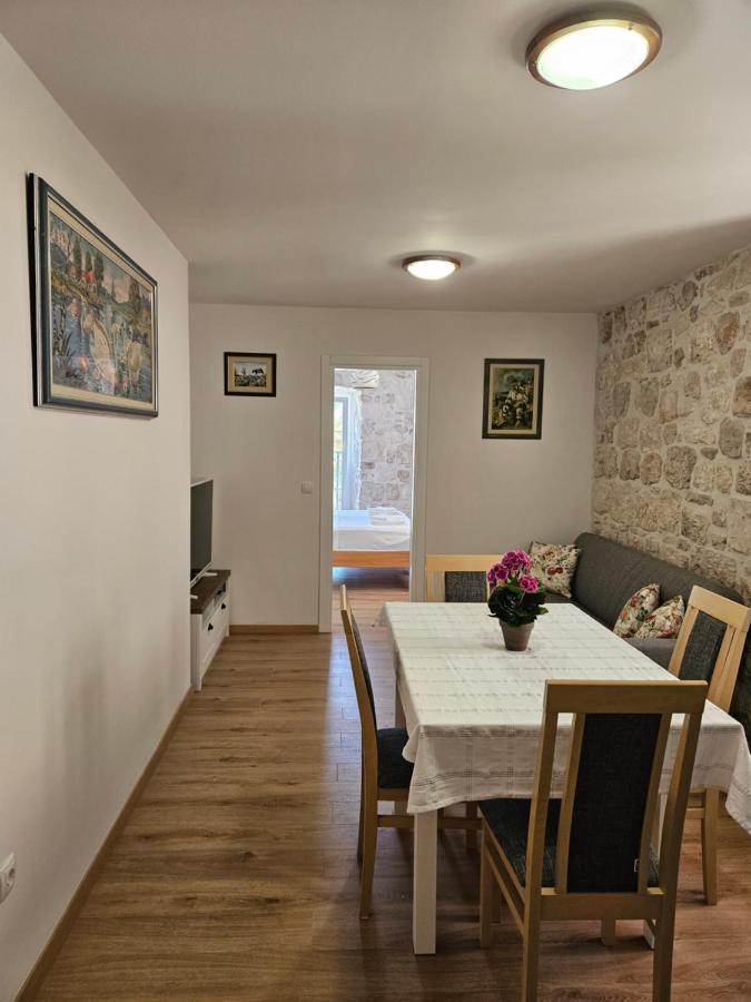 Apartman Eli Supetar Luaran gambar